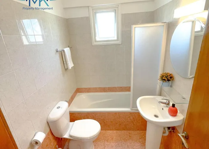 Seawitch Apartament Larnaca