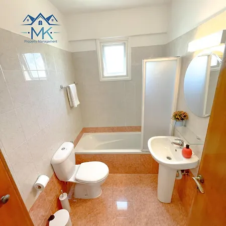 Seawitch Apartament Larnaca